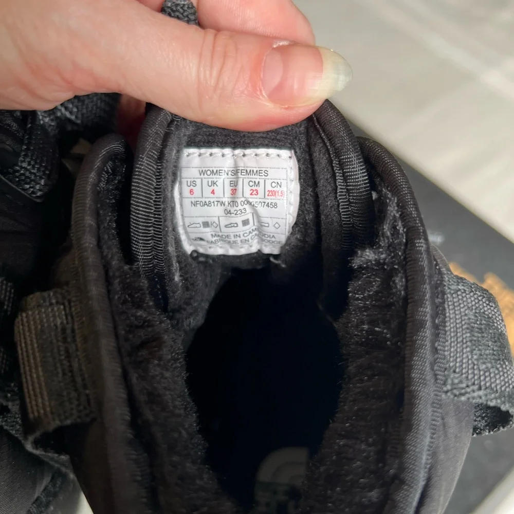 The North Face Thermoball Lace Up Black Winter Boots with Quilted Design - Picture 4 of 6